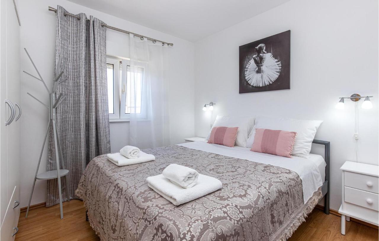 Amazing Apartment In Kostrena With 1 Bedrooms And Wifi Экстерьер фото