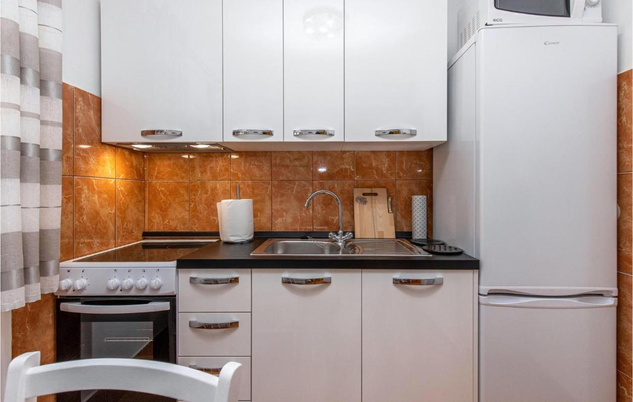 Amazing Apartment In Kostrena With 1 Bedrooms And Wifi Экстерьер фото